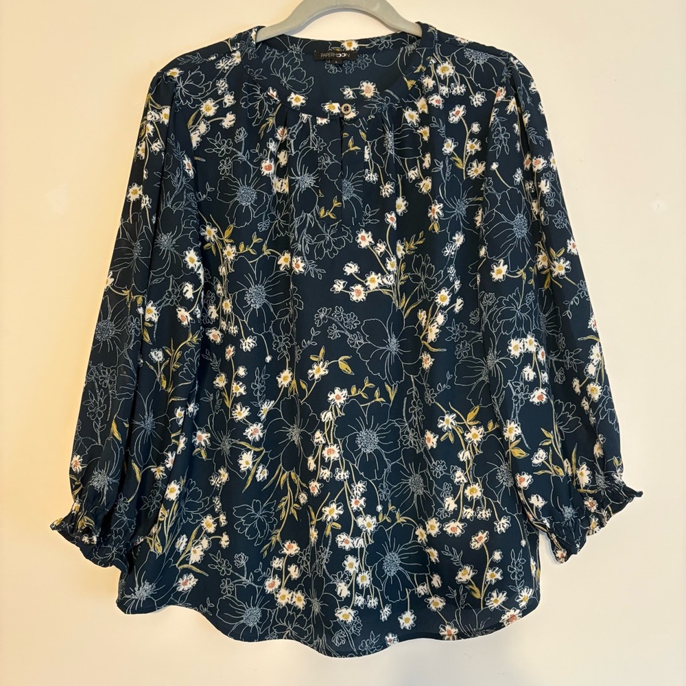 💜 3/$15. Papermoon blouse, women’s size Large